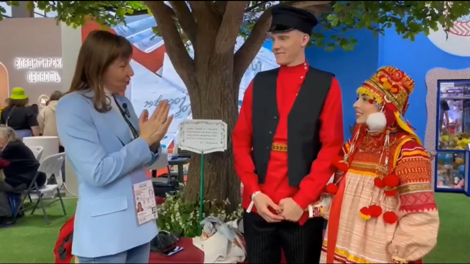 Орловские молодожены Петр и Елена стали участниками самой массовой свадьбы России