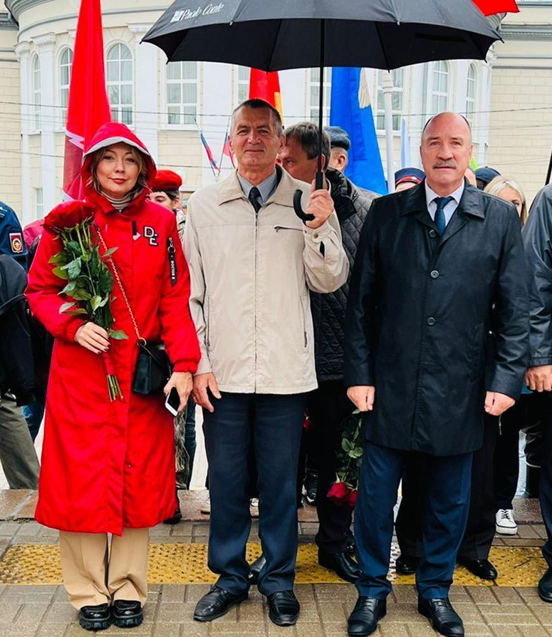Сегодня Ирина Гаврилина поддержала участников автопробега солидарности с Вооруженными Силами России